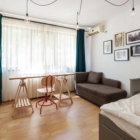 Jazzy Studio In The Heart Of Bucharest Exterior photo
